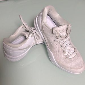 Nike Kobe 8 Protro Low Halo White/White-White Men’s Size 8.5 FJ9364-100